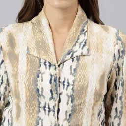 Latin Quarters Blue & Beige Printed Shirt image 5