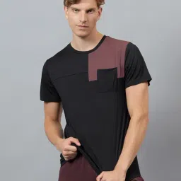 DIDA Black Regular Colour-Block Sports T-Shirt-image-26