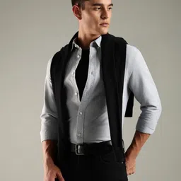 Tommy Hilfiger Men Slim Fit Solid Spread Collar Cotton Casual Shirt-picture-41