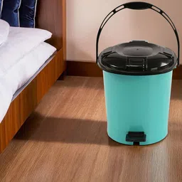 Kuber Industries Green & Black Pedal Dustbin 5L image 3