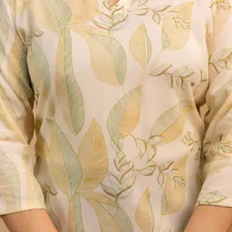 Mialo fashion Botanical Printed V-Neck Kurti image 5