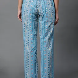 AURELIA Women Floral Embroidered Regular Thread Work Kurta With Trousers image 2