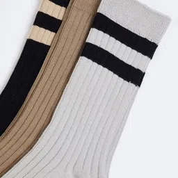 max Men Pack Of 3 Crew-Length Socks image 3