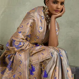 Smart Stree Ethnic Motifs Zari Satin Handloom Saree image 3