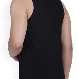 WOOSTRO Pack Of 2 Printed Cotton Innerwear Vests image 3