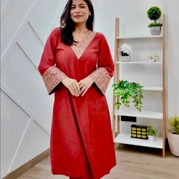 zainkaar Women Wool Kurta Pant Set-picture-23