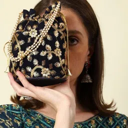 nishka retail Women Black Potli-picture-17