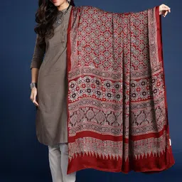 Taavi Ethnic Motifs Printed Block Print Dupatta image 3