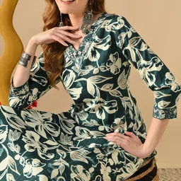 KJFAB Women Floral Printed Regular Thread Work Pure Cotton Kurta with Trousers image 2