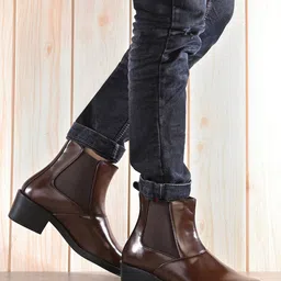 AfroJack Men Block-Heeled Chelsea Boots image 1