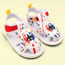 Cute Walk by Babyhug Sandals With Velcro Closure Air Plane Badge- White image 2