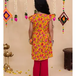 Little Ginnie Cotton Woven Cap Sleeves Floral Printed Gota Patti Kurti Palazzo Set - Yellow image 3