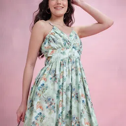 DressBerry Floral Print Shoulder Straps Pleated Maxi Dress with Cut-Out Detail-image-3