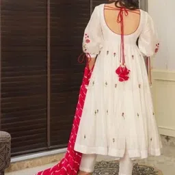 KHANJAN FASHION Women Ethnic Motifs Embroidered Panelled Thread Work Kurta with Trousers & With Dupatta image 4