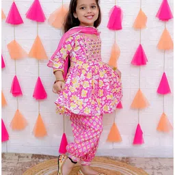 aatya kiids AATYA by Shruti Agarwal Cotton Three Fourth Sleeves Floral Printed & Lace Embellished Kurta Sharara With Dupatta Set - Pink image 5