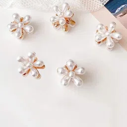 SHREEWATCHES Women Set Of 6 Claw Clip image 4