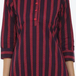 Kurti's by Menka Women Navy Blue & Red Striped Kurta image 5