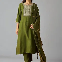 all about you Women Ethnic Motifs Embroidered Regular Sequinned Chanderi Cotton Kurta with Trousers & With-picture-17