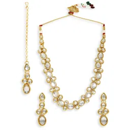 OOMPH Gold Kundan Delicate Minimal Choker Necklace Set with Drop Earrings & Maangtikka image 2