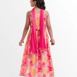 EARTHY TOUCH Woven Sleeveless Choli Lehenga Set Dupatta & Floral Glitter Print - Pink image 3