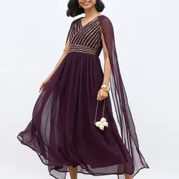Styli Embellished V-Neck Cape Sleeves Fit And Flare Midi Dress-picture-30