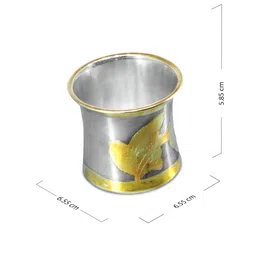 Joyalukkas Luminous Silver Floral Textured Vessel image 4