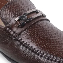 Metro Men Textured Slip-On Leather Formal Loafers image 2