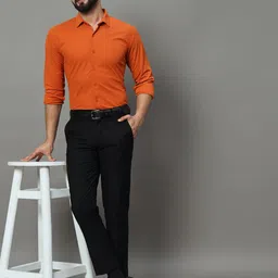 RENUOVO Men Slim Fit Spread Collar Solid Cotton Formal Shirt image 2