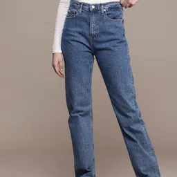 Calvin Klein Jeans Women Straight Fit Light Fade Stretchable Jeans-image-92