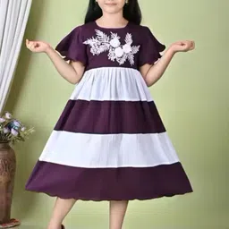 Z star fashion Colourblocked Print Flared Sleeve Applique Fit & Flare Dress-picture-14