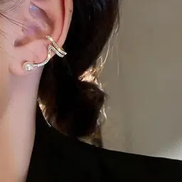 ONUYX Contemporary Studs Earrings-image-44