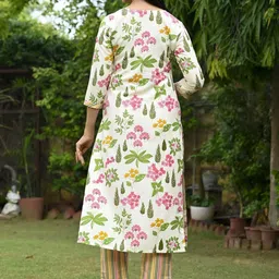 SZN Women Floral Printed Regular Kurta with Trousers & With Dupatta image 5