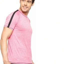 TQH Men Slim Fit T-shirt image 4