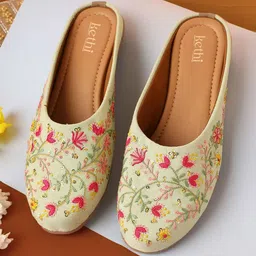 Kethi Fashion Women Embellished Mules with Embroidered Flats-picture-22