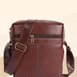 Fashion twist Unisex Textured Messenger Bag-picture-48
