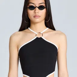 ZOMODA Tie-Up Neck Crop Top-picture-18