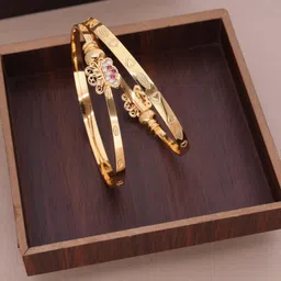 Anouk Gold-Plated Brass American Diamond Finger Ring image 2