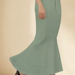 POOJARAN SAREE Fish Cut Design Saree Shapewear image 3