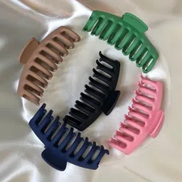 KHANBAGSTORE Women Set of 2 Claw Clip image 3