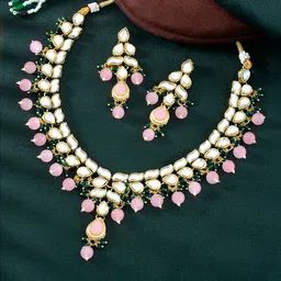 Peora Gold-Plated Kundan-Studded Jewellery Set image 2