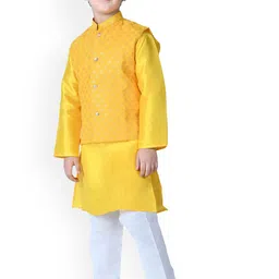itsmycostume Boys Mandarin Collar Pure Cotton Straight Kurta With Trouser & Nehru Jacket image 3