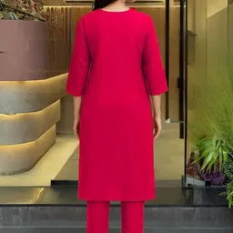 CARTYSHOP Women Floral Embroidered Panelled Thread Work Chanderi Cotton Kurti with Trousers & With Dupatta image 2