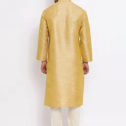 ZOIS Men Thread Work Kurta image 4