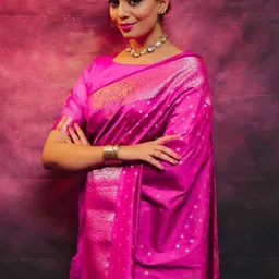 Sanwariya Silk Woven Design Zari Silk Blend Kanjeevaram Saree image 2