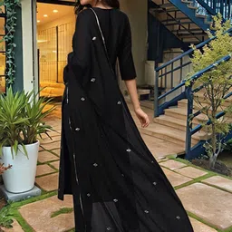 GoSriKi Floral Embroidered Thread Work Straight Kurta with Trousers & Dupatta image 5