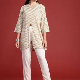 anouk AnoukFloral Printed Kurta with Trousers image 3