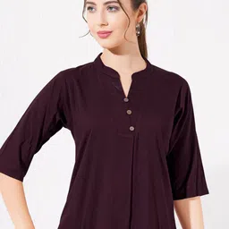 Arela V-Neck Three-Quarter Sleeves Linen Tunic & Trousers image 3