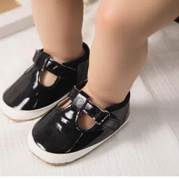 NESKA MODA Girls Velcro Booties image 2