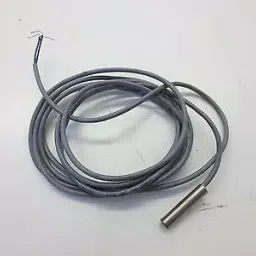 Baumer IGYX 18N17B3/L Cylindrical Type Inductive Proximity Sensor Cable 2 m image 2