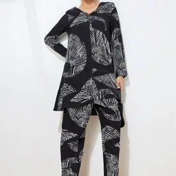 KAMLIE Printed V-Neck Tunic & Trousers Co-Ords-picture-40